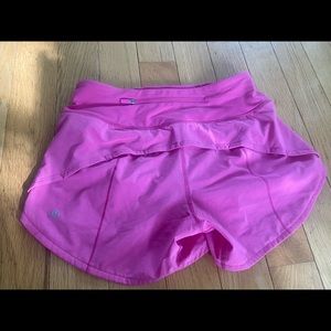 lululemon 2.5 inch speed-up shorts - sonic pink - size 4 - worn once - HR